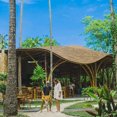 Tropik Resort Lombok Selong Belanak Exterior photo