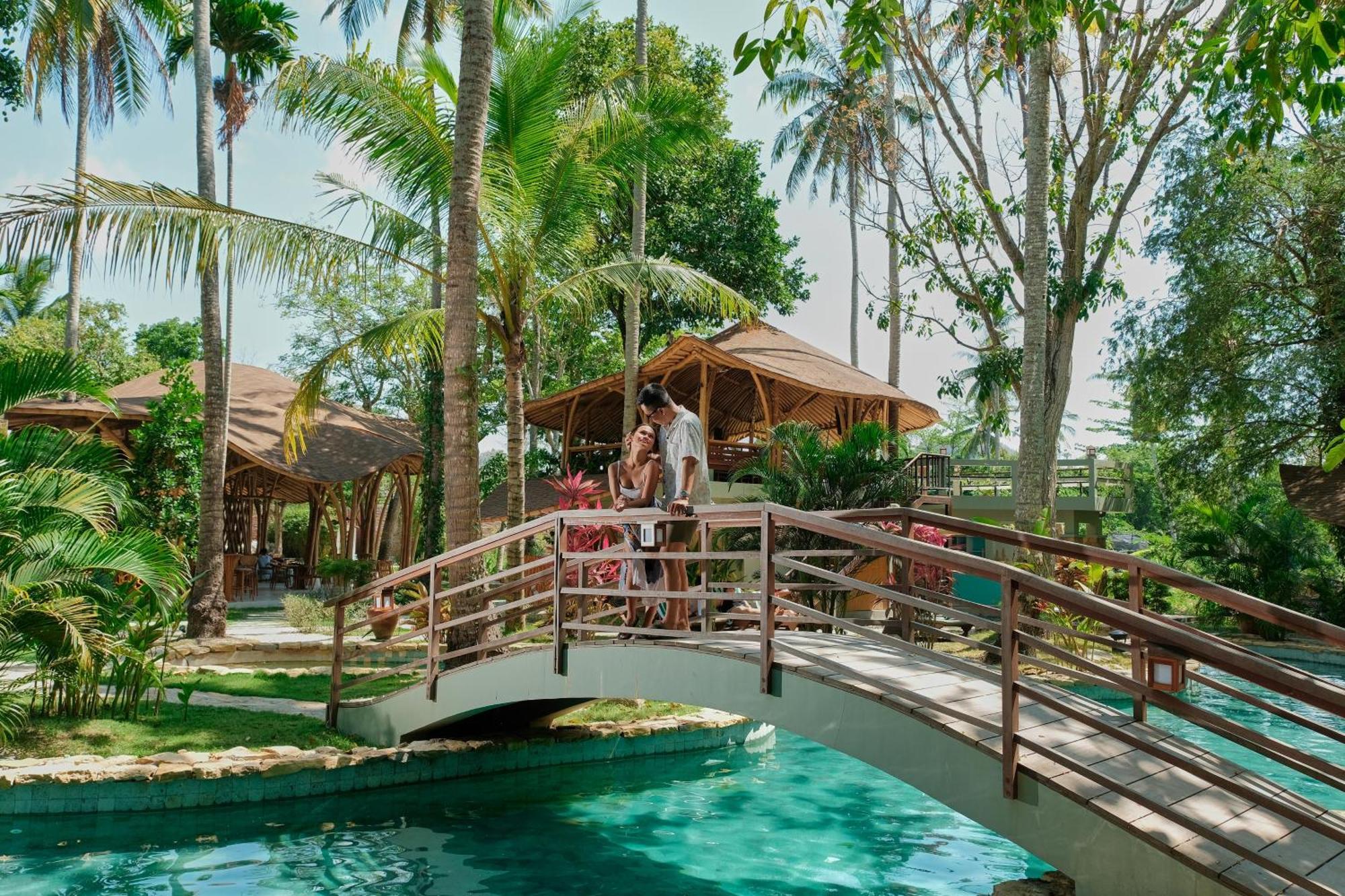Tropik Resort Lombok Selong Belanak Exterior photo