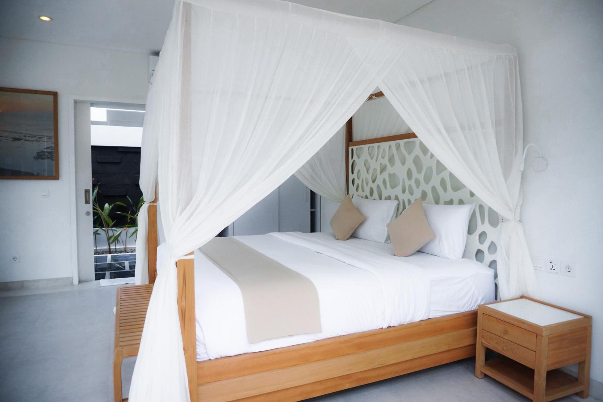 Tropik Resort Lombok Selong Belanak Exterior photo