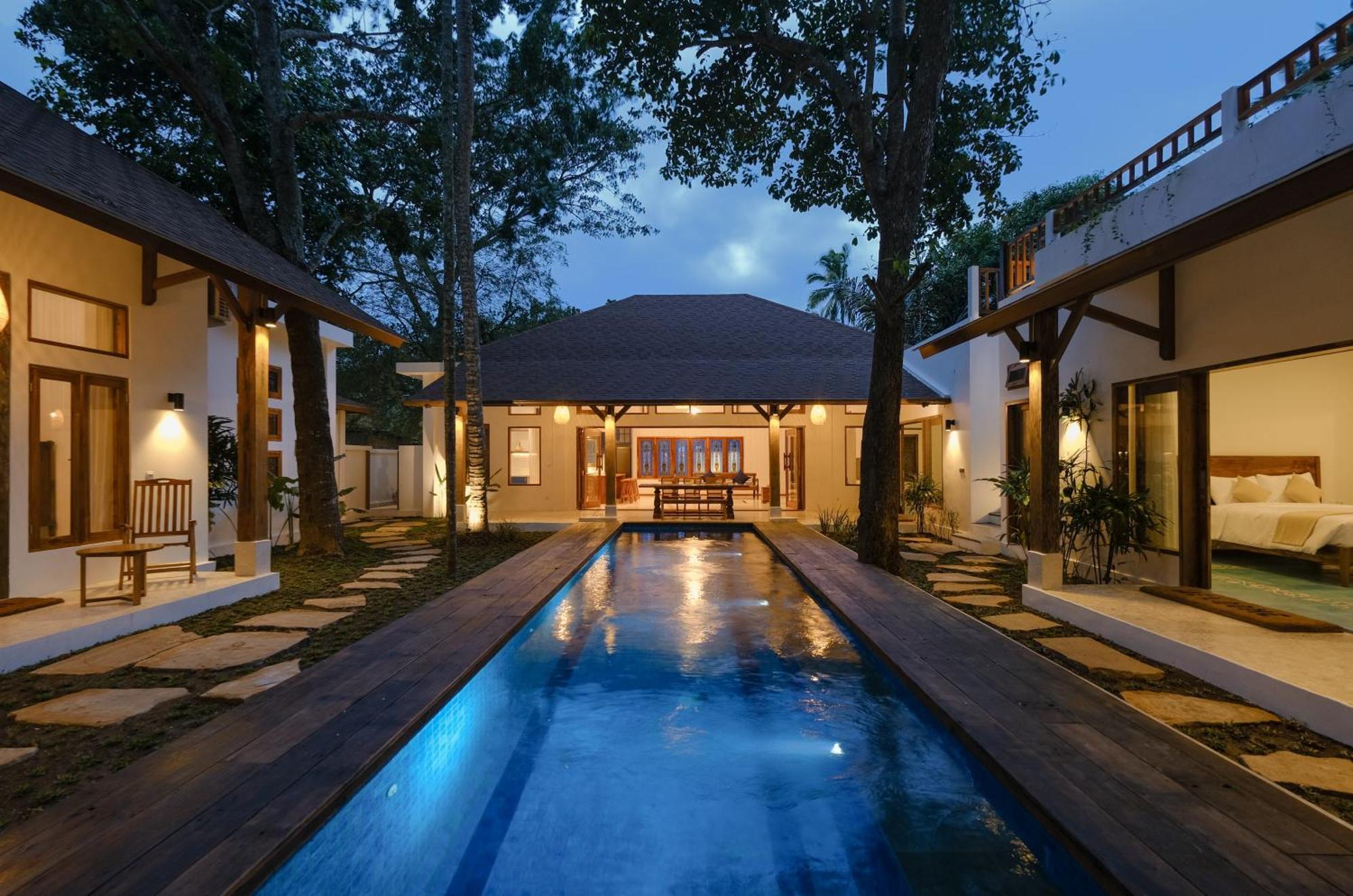Tropik Resort Lombok Selong Belanak Exterior photo